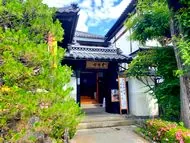 堂明坊の外観