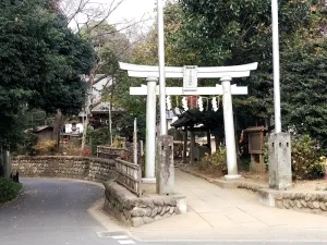 【高尾氷川神社】階段を降りて参拝する「下り宮の弁財天」で御朱印を頂いた!