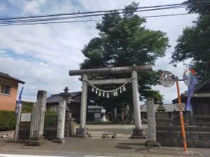 【八枝神社】平方のおししさま｜厄除けと疫病退散のパワースポット