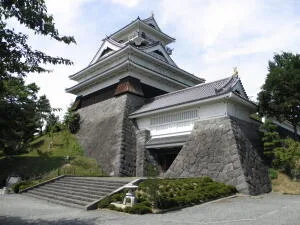 【月岡神社】藤井松平氏の記憶を今に伝える―上山城と月岡神社を歩く歴史探訪
