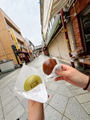 参道の食べ歩き