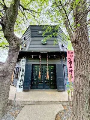 金山神社の拝殿