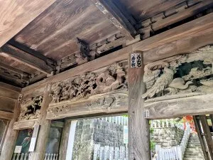 布施弁天 東海寺「楼門の彫刻」