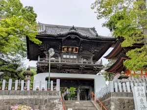 布施弁天東海寺「楼門」