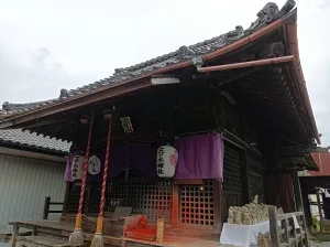 三ツ木神社の拝殿
