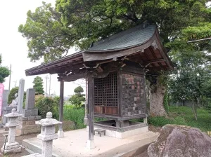 愛宕山 南蔵院の南蔵院境内の見事な「庚申堂」