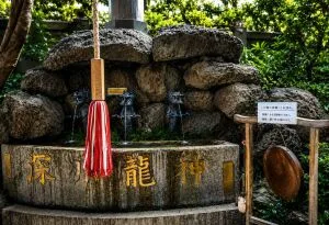 深川不動尊の大人気のパワースポット「深川龍神」
